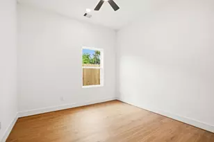 7843 Sunnyhill St, Houston, TX 77088 - Photo 25