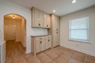 917 Adele St, Houston, TX 77009 - Photo 7