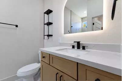 9721 Turnbow A and B Street, Houston, TX 77029 - Photo 25