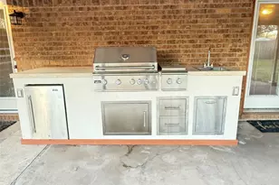 2205 James Ave, El Campo, TX 77437 - Photo 33