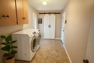 2205 James Ave, El Campo, TX 77437 - Photo 15