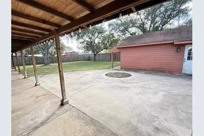 2205 James Avenue, El Campo, TX 77437 - Photo 37