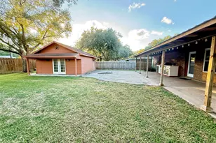 2205 James Ave, El Campo, TX 77437 - Photo 39