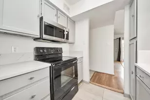 8055 Cambridge St, Houston, TX 77054 - Photo 19