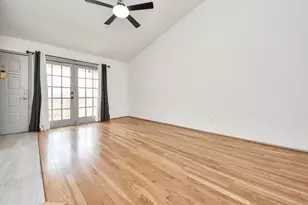 8055 Cambridge St, Houston, TX 77054 - Photo 11