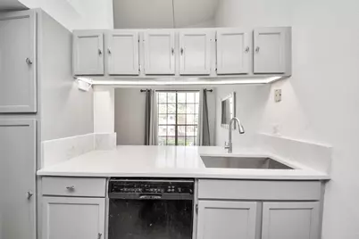 8055 Cambridge Street #30, Houston, TX 77054 - Photo 19