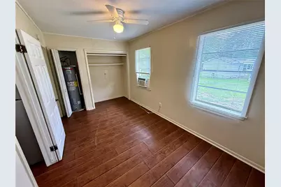 519 McGuire Lane, Huntsville, TX 77340 - Photo 5