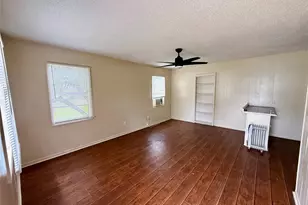 519 McGuire Ln, Huntsville, TX 77340 - Photo 3