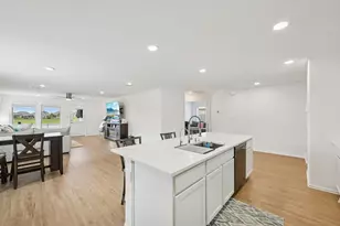 444 Maple Bnd Ln, La Marque, TX 77568 - Photo 9