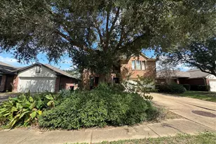 9227 Eaglewood Glen Tr, Houston, TX 77083 - Photo 7