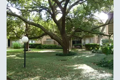 2100 Tanglewilde Street #565, Houston, TX 77063 - Photo 11