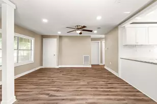 2226 Rainbow Dr, Houston, TX 77023 - Photo 3