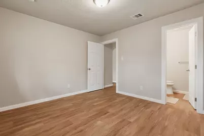 4767 Beechaven St, Houston, TX 77053 - Photo 9
