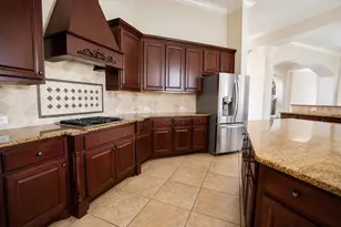 7522 Mulrain Dr, Sugar Land, TX 77479 - Photo 15