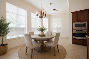 7522 Mulrain Dr, Sugar Land, TX 77479 - Photo 19