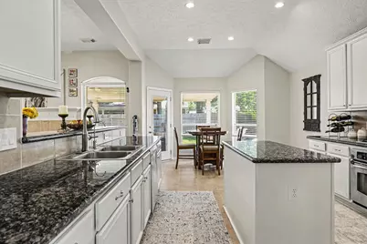 23934 Dorrington Estates Lane, Conroe, TX 77385 - Photo 19