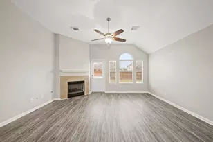 4035 E Teal Estates Cir, Fresno, TX 77545 - Photo 9