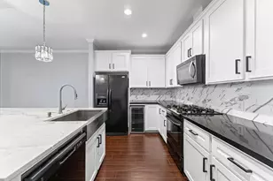 1322 Tuam St, Houston, TX 77004 - Photo 1