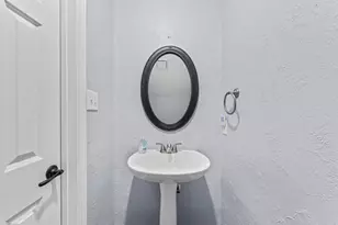 1322 Tuam St, Houston, TX 77004 - Photo 7