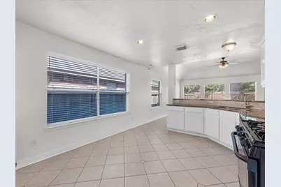 4019 Leighann Lane Drive, Houston, TX 77047 - Photo 9