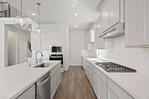 10723 Yellow Wild Indigo Ln, Cypress, TX 77433 - Photo 7