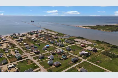 422 Jettyview Road, Freeport, TX 77541 - Photo 31