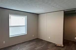 23197 W Addison St, San Antonio, TX 78264 - Photo 15