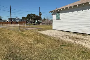 5728 Sylvia Dr, Galveston, TX 77551 - Photo 25