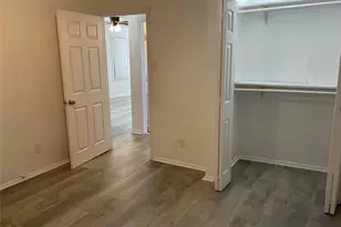 5728 Sylvia Dr, Galveston, TX 77551 - Photo 11