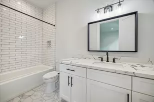 2202 Hewitt Dr, Houston, TX 77018 - Photo 37