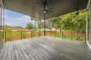 2202 Hewitt Dr, Houston, TX 77018 - Photo 39