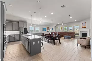 19227 Seabiscuit Stable Trl, Tomball, TX 77377 - Photo 9