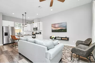 407 Stonework Oaks Lane, Houston, TX 77076 - Photo 9