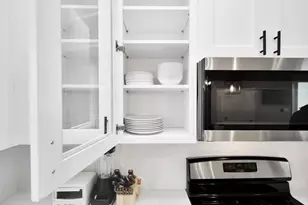 407 Stonework Oaks Ln, Houston, TX 77076 - Photo 11