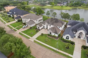 11512 Watercastle Ct, Pearland, TX 77584 - Photo 47