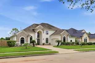 11512 Watercastle Ct, Pearland, TX 77584 - Photo 3