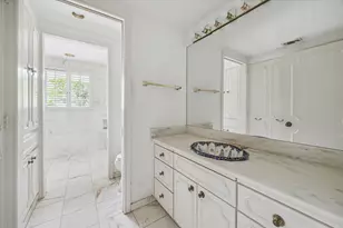 626 Rocky River Rd, Houston, TX 77056 - Photo 25