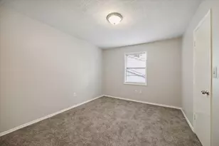 4460 W Cypress Villas Dr, Houston, TX 77379 - Photo 9