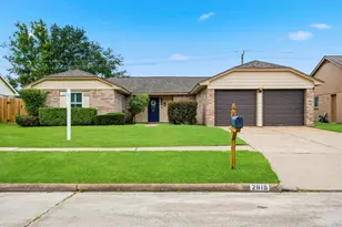 2819 Heritage Colony Dr, Webster, TX 77598 - Photo 1