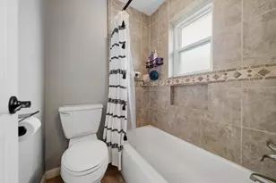 2819 Heritage Colony Dr, Webster, TX 77598 - Photo 11