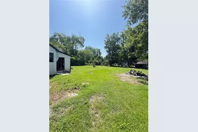 304 North Street, Baytown, TX 77520 - Photo 23