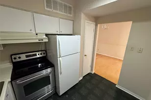 2100 Tanglewilde, Houston, TX 77063 - Photo 9