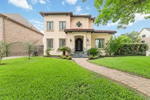 4102 Gramercy St, Houston, TX 77025 - Photo 1