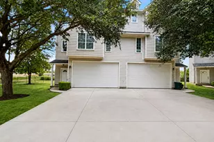 155 Binnacle Ct, Willis, TX 77318 - Photo 5