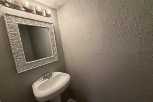 1917 Miramar Green St, Seabrook, TX 77586 - Photo 5