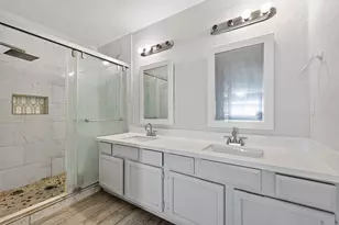 11626 Bexley Dr, Houston, TX 77099 - Photo 17