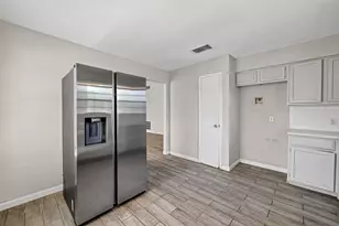 11626 Bexley Dr, Houston, TX 77099 - Photo 9