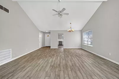 11626 Bexley Drive, Houston, TX 77099 - Photo 7