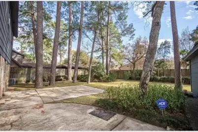 5715 Pinewood Springs Drive, Houston, TX 77066 - Photo 9