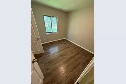 9902 Valley Sun Drive, Houston, TX 77078 - Photo 7